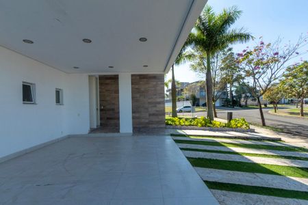 Casa de condomínio para alugar com 950m², 4 quartos e 6 vagas Casa de condomínio para alugar com 950m², 4 quartos e 6 vagasÁrea comum
