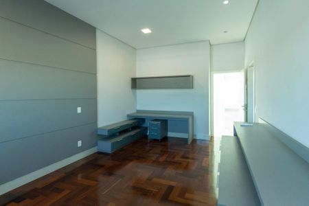 Casa de condomínio para alugar com 950m², 4 quartos e 6 vagas Casa de condomínio para alugar com 950m², 4 quartos e 6 vagasSuíte 3