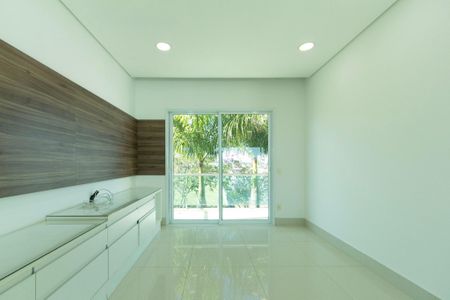 Casa de condomínio para alugar com 950m², 4 quartos e 6 vagas Casa de condomínio para alugar com 950m², 4 quartos e 6 vagasSala tv