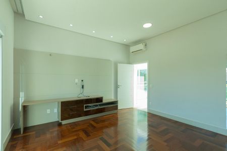 Casa de condomínio para alugar com 950m², 4 quartos e 6 vagas Casa de condomínio para alugar com 950m², 4 quartos e 6 vagasSuíte 4
