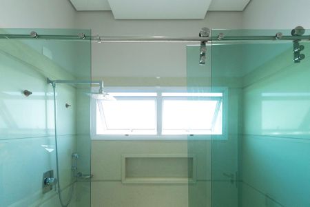 Casa de condomínio para alugar com 950m², 4 quartos e 6 vagas Casa de condomínio para alugar com 950m², 4 quartos e 6 vagasBanheiro Suíte 3