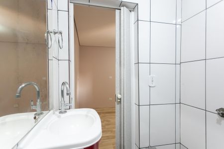 Casa para alugar com 75m², 3 quartos e 1 vagaBanheiro 