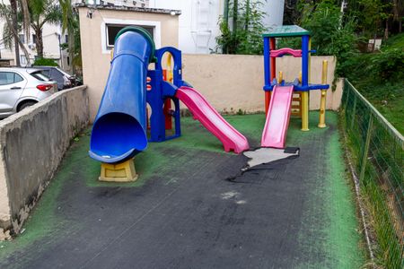Apartamento para alugar com 45m², 2 quartos e sem vagaÁrea comum - Playground
