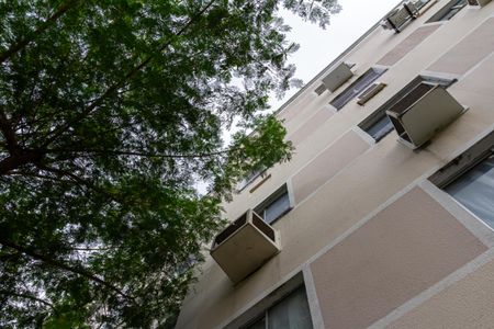 Apartamento para alugar com 45m², 2 quartos e sem vagaFachada