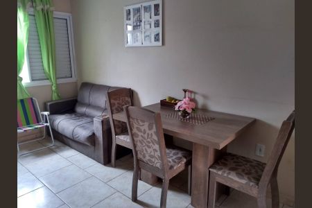Sala de casa para alugar com 2 quartos, 42m² em Guajuviras, Canoas