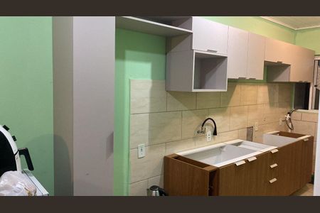 Cozinha de casa para alugar com 2 quartos, 42m² em Guajuviras, Canoas