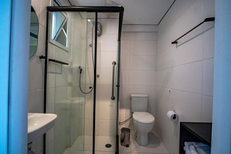 Banheiro de kitnet/studio à venda com 1 quarto, 25m² em Butantã, São Paulo