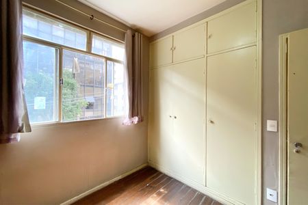 Apartamento à venda com 96m², 3 quartos e 2 vagasQuarto 3