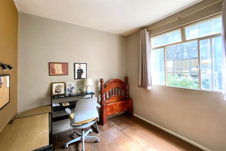 Apartamento à venda com 96m², 3 quartos e 2 vagasQuarto 3