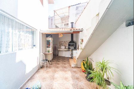 Casa à venda com 179m², 3 quartos e 2 vagas Casa à venda com 179m², 3 quartos e 2 vagasQuintal e Área Gourmet