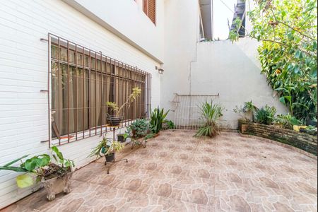 Casa à venda com 179m², 3 quartos e 2 vagas Casa à venda com 179m², 3 quartos e 2 vagasQuintal Frente
