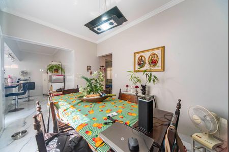 Casa à venda com 179m², 3 quartos e 2 vagas Casa à venda com 179m², 3 quartos e 2 vagasSala de Jantar