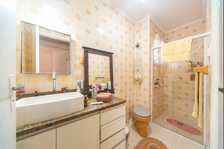 Casa à venda com 179m², 3 quartos e 2 vagas Casa à venda com 179m², 3 quartos e 2 vagasBanheiro Social