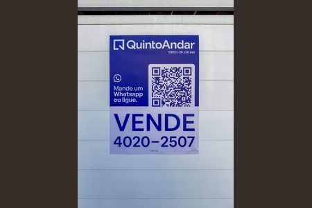 Casa à venda com 179m², 3 quartos e 2 vagas Casa à venda com 179m², 3 quartos e 2 vagasPlaca Instalada na Fachada