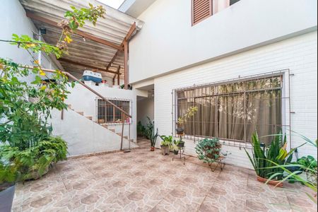 Casa à venda com 179m², 3 quartos e 2 vagas Casa à venda com 179m², 3 quartos e 2 vagasQuintal Frente
