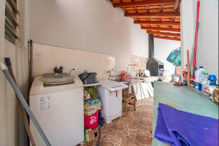 Casa à venda com 179m², 3 quartos e 2 vagas Casa à venda com 179m², 3 quartos e 2 vagasÁrea de Serviço