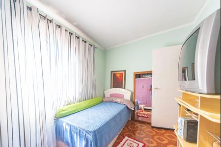 Casa à venda com 179m², 3 quartos e 2 vagas Casa à venda com 179m², 3 quartos e 2 vagasQuarto 2