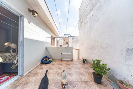 Casa à venda com 179m², 3 quartos e 2 vagas Casa à venda com 179m², 3 quartos e 2 vagasVaranda do Quarto 3