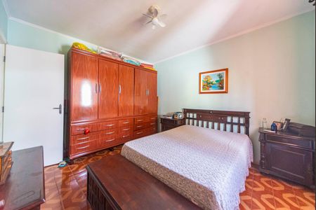 Casa à venda com 179m², 3 quartos e 2 vagas Casa à venda com 179m², 3 quartos e 2 vagasQuarto 1