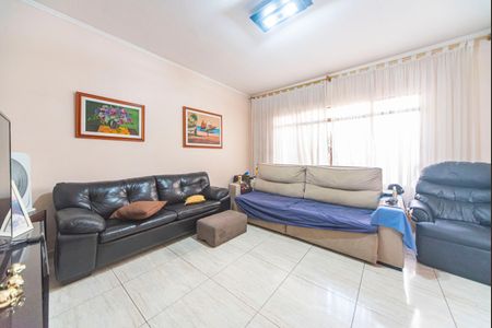 Casa à venda com 179m², 3 quartos e 2 vagas Casa à venda com 179m², 3 quartos e 2 vagasSala