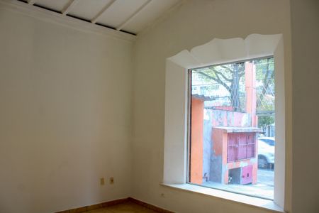 Casa para alugar com 11 quartos, 250m² em Pacaembu, São Paulo