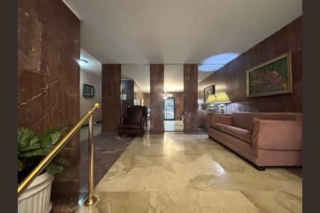 Apartamento à venda com 108m², 3 quartos e 1 vaga Apartamento à venda com 108m², 3 quartos e 1 vagaPortaria