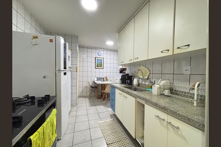 Apartamento à venda com 108m², 3 quartos e 1 vaga Apartamento à venda com 108m², 3 quartos e 1 vagaCozinha