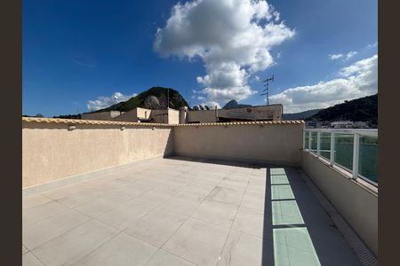Apartamento à venda com 108m², 3 quartos e 1 vaga Apartamento à venda com 108m², 3 quartos e 1 vagaÁrea fomum