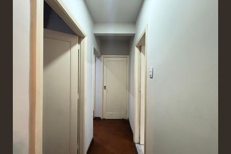 Apartamento à venda com 108m², 3 quartos e 1 vaga Apartamento à venda com 108m², 3 quartos e 1 vagaCorredores