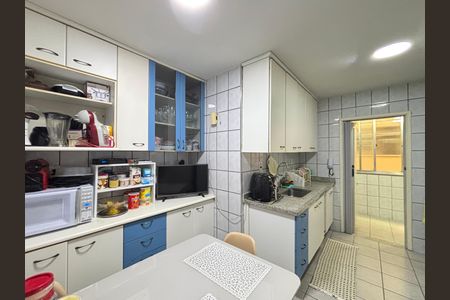 Apartamento à venda com 108m², 3 quartos e 1 vaga Apartamento à venda com 108m², 3 quartos e 1 vagaCozinha