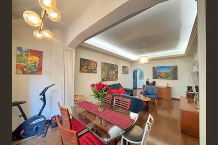 Apartamento à venda com 108m², 3 quartos e 1 vaga Apartamento à venda com 108m², 3 quartos e 1 vagaSala