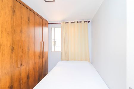Quarto 1 de apartamento à venda com 3 quartos, 57m² em Itaquera, São Paulo