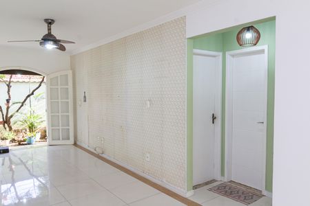Sala de casa para alugar com 2 quartos, 176m² em Campo Grande, Rio de Janeiro