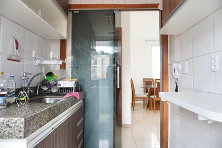 Apartamento à venda com 139m², 2 quartos e 2 vagasCozinha 