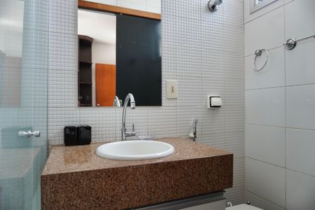 Apartamento à venda com 139m², 2 quartos e 2 vagasBanheiro da Suíte