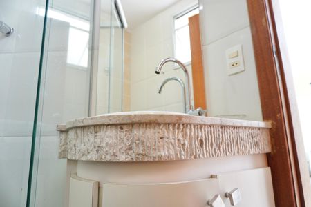 Apartamento à venda com 139m², 2 quartos e 2 vagasBanheiro Social 2