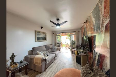 Sala de casa para alugar com 3 quartos, 105m² em Jardim Regina, São Paulo