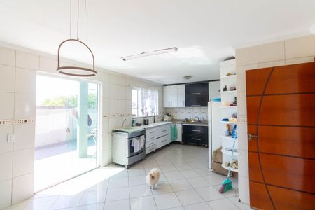 Casa para alugar com 300m², 3 quartos e 6 vagasCozinha e Área de Serviço