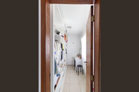 Casa para alugar com 300m², 3 quartos e 6 vagasCloset do quarto 3