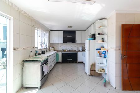 Casa para alugar com 300m², 3 quartos e 6 vagasCozinha e Área de Serviço