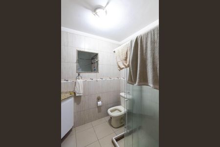 Casa para alugar com 300m², 3 quartos e 6 vagasBanheiro Social 1