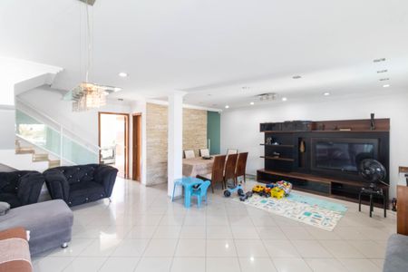 Sala de casa para alugar com 3 quartos, 300m² em Campo Grande, Rio de Janeiro