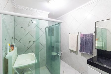 Casa para alugar com 300m², 3 quartos e 6 vagasBanheiro do Quarto 3