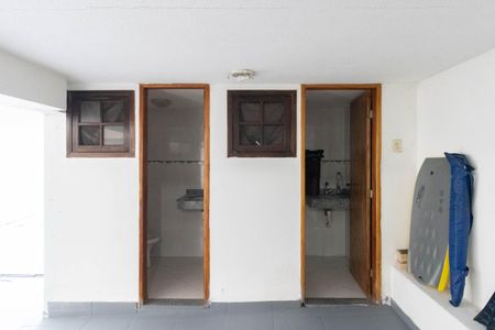 Casa para alugar com 300m², 3 quartos e 6 vagasBanheiro de serviço