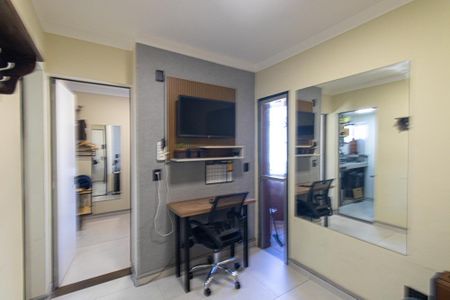 Sala de apartamento à venda com 1 quarto, 33m² em Rebouças, Curitiba