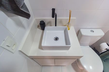 Apartamento para alugar com 57m², 2 quartos e 1 vagaDetalhe Banheiro - Social