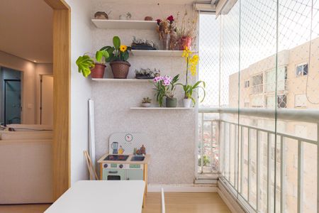 Apartamento para alugar com 57m², 2 quartos e 1 vagaVaranda