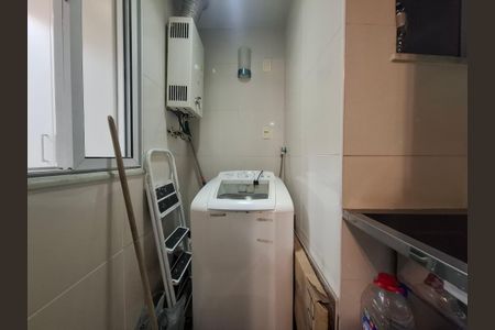 Apartamento à venda com 64m², 1 quarto e sem vagaÁrea de serviço 