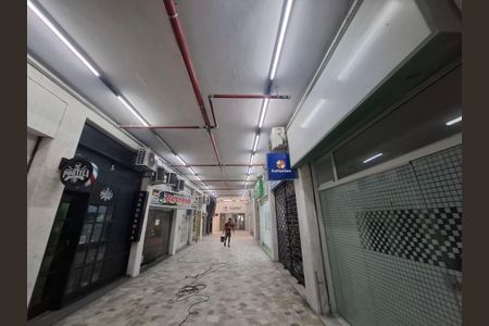 Apartamento à venda com 64m², 1 quarto e sem vagaEntrada 