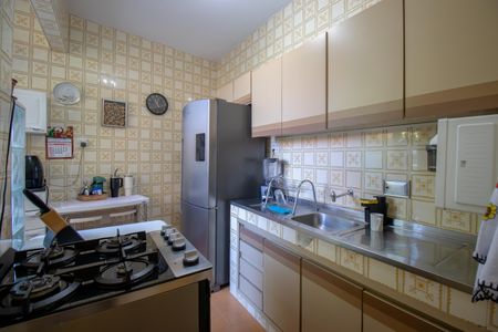 Apartamento à venda com 64m², 2 quartos e 1 vaga Apartamento à venda com 64m², 2 quartos e 1 vagaCozinha